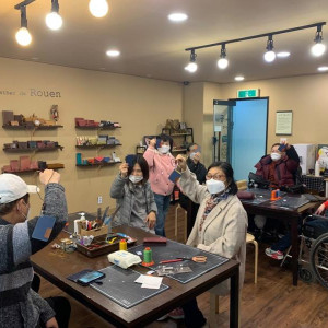 동료상담스터디그룹 가죽공예 체험